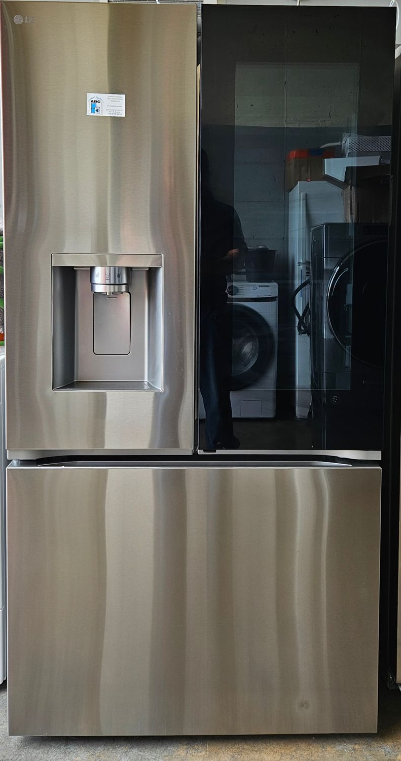 NEW! 31cu.ft. LG French Door Refrigerator in Stainless Steel
