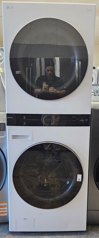 Single Unit Front Load LG WashTower™ with Center Control™ 4.5 cu. ft. Washer and 7.4 cu. ft. Electric Dryer