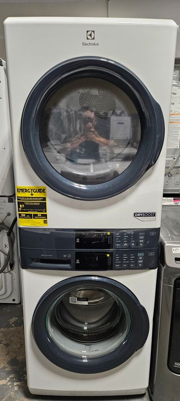 NEW! Electrolux 27&quot; Series Laundry Tower Single Unit 4.4 CuFt Washer &amp; 8 CuFt Electric Dryer