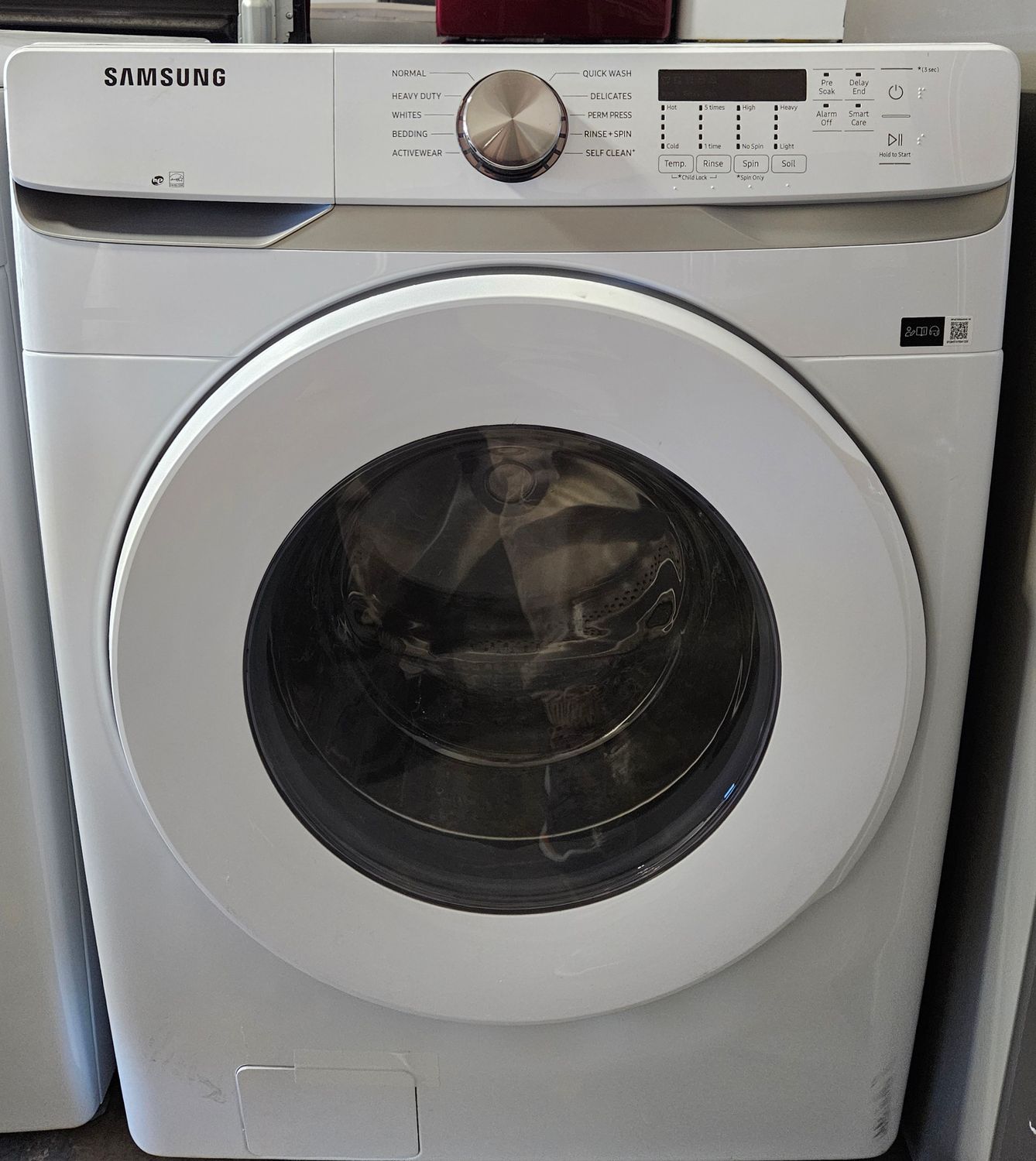 NEW! Samsung 4.5 cu. ft. High-Efficiency Front Load Washer with Self-Clean+ in White
