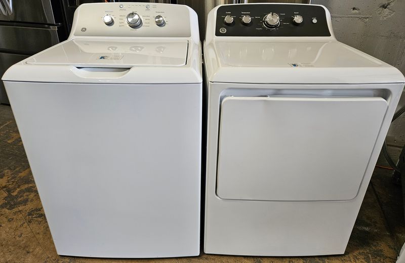 NEW! GE Top Load Washer (4.3cu.ft.) &amp; Large Capacity Electric Dryer (7.2cu.ft.)