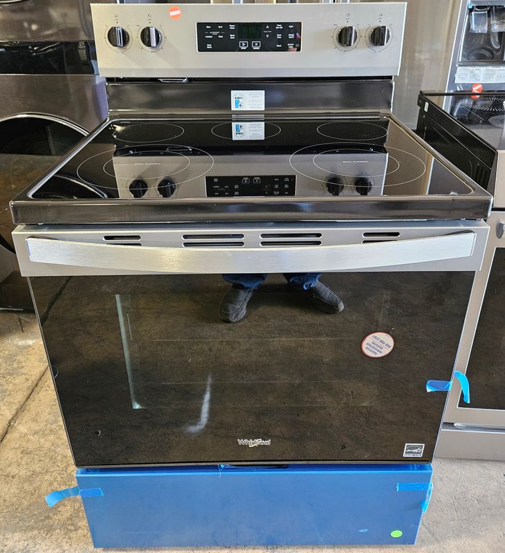 NEW! 30in Whirlpool Electric Range in Stainless Steel