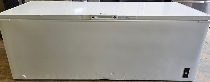 NEW! 25cu.ft. Frigidaire Garage Ready Chest Freezer