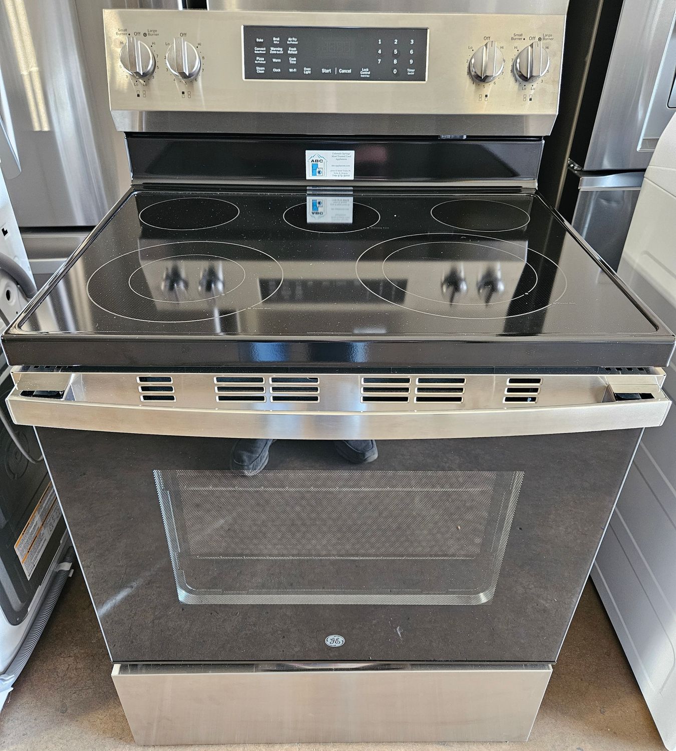 NEW! 30in GE Electric Convection Range Stove Oven