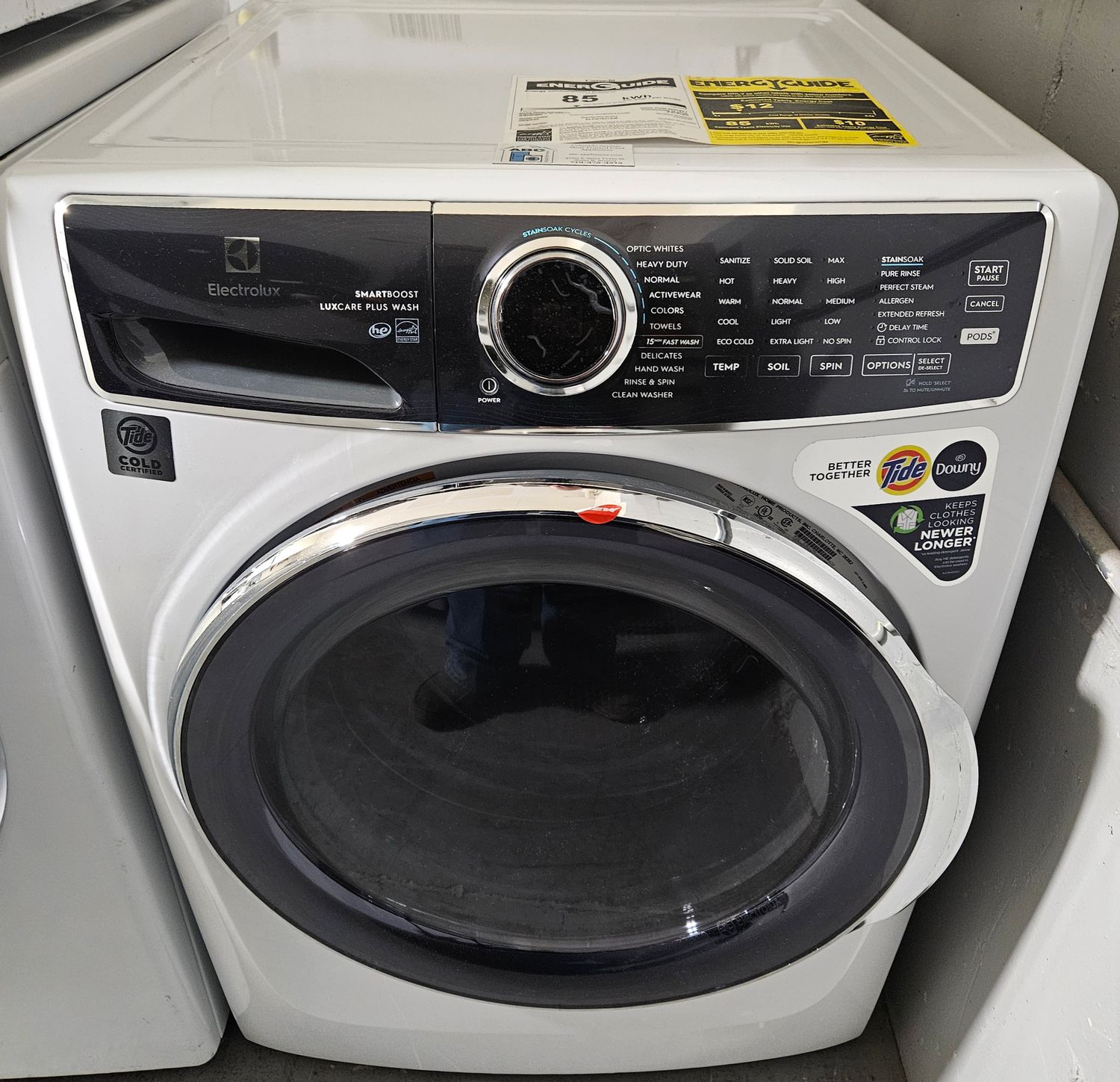 NEW! Electrolux 600 Series Front Load Washer w/ Smartboost (4.5cu.ft.)