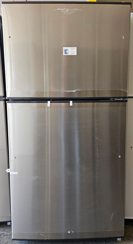 NEW! 21.1 cu.ft. GE Stainless Steel Top Freezer Refrigerator w/Icemaker