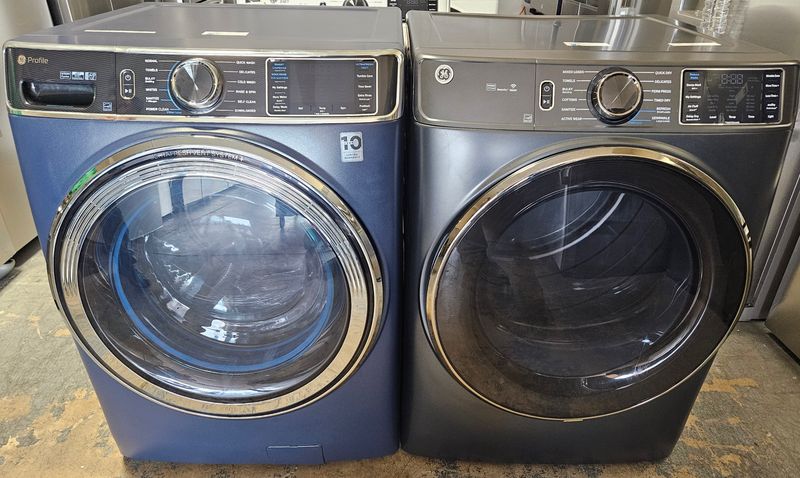 NEW! GE Front Load Washer (5.3cu.ft.) &amp; Large Capacity Electric Dryer (7.8cu.ft.)