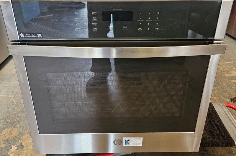 NEW! GE 30&quot; Smart Built-In Self-Clean Single Wall Oven