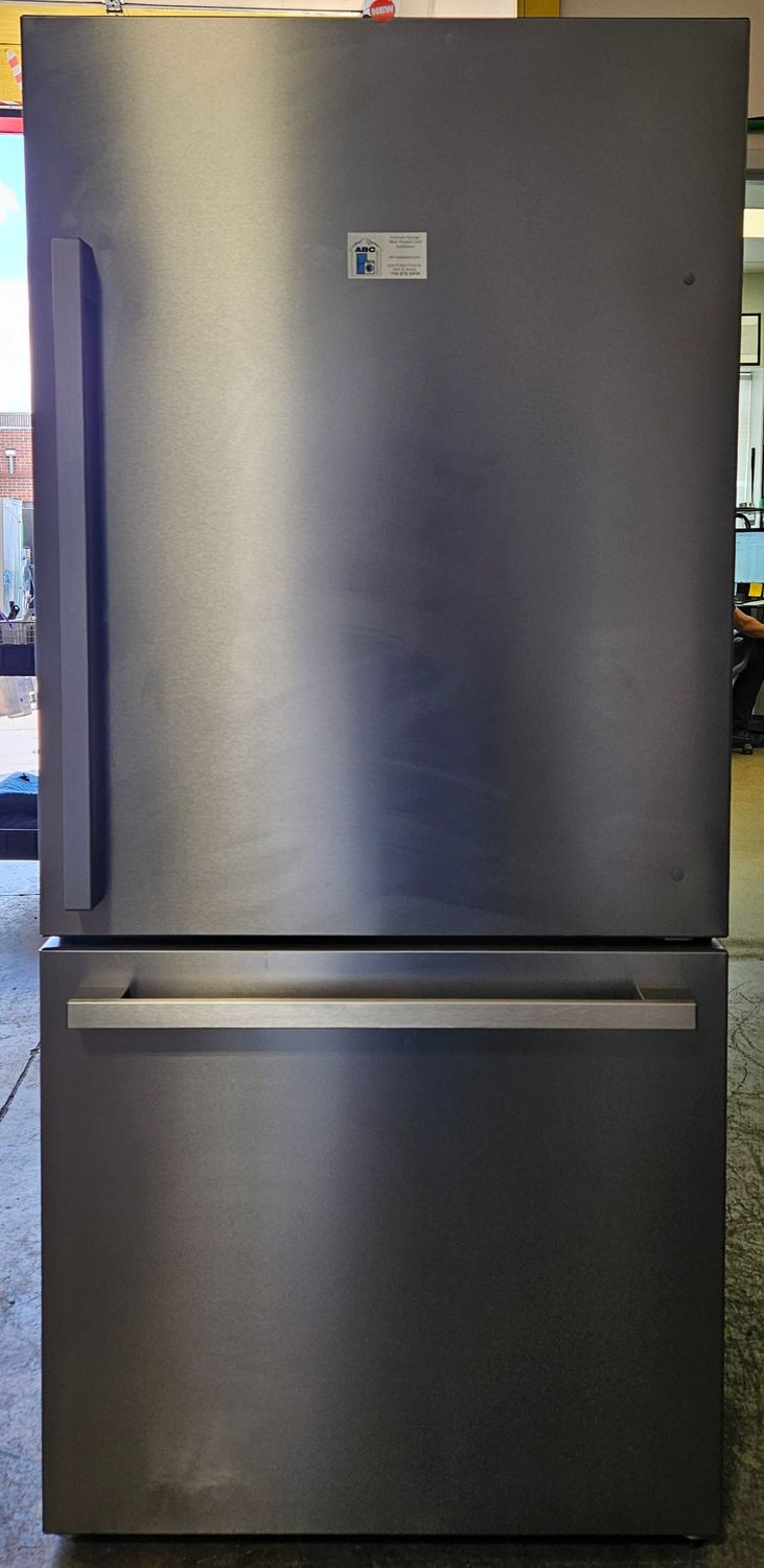 NEW! 17.2 cu.ft. Hisense Stainless Steel Bottom Freezer Refrigerator