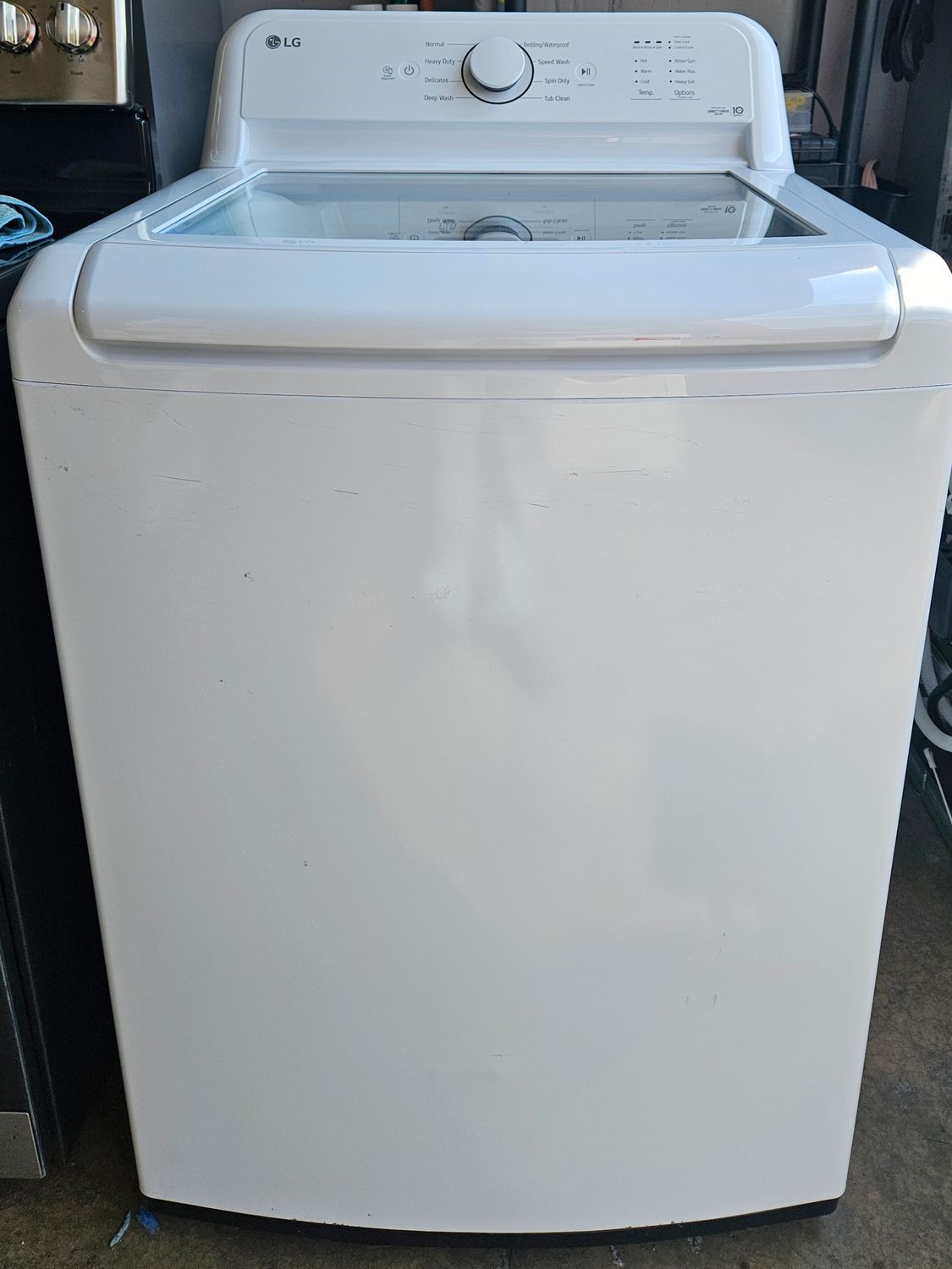 NEW! LG 4.3 cu. ft. Top Load Washer in White with SlamProof Glass Lid, 1Year Warranty