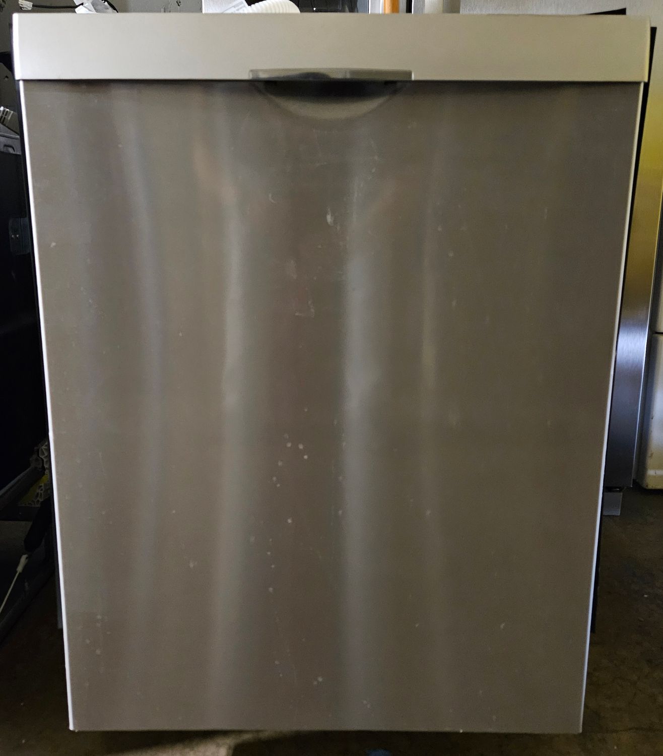 300 Series 24 in. Stainless Steel Top Control Tall Tub Scoop Handle Dishwasher w/ Stainless Steel Tub