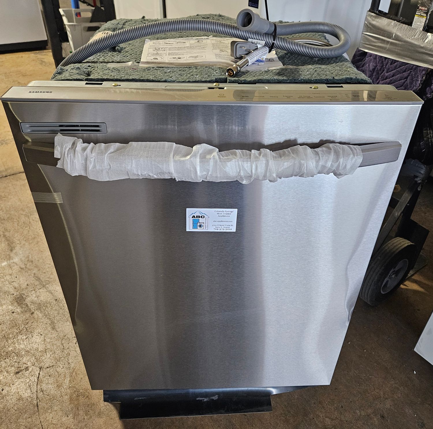 NEW! Samsung 53 dBA Dishwasher with Height-Adjustable Rack in Stainless Steel