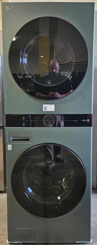 USED Single Unit Front Load LG WashTower™ with Center Control™ 5.0 cu.ft. Washer and 7.4 cu.ft.