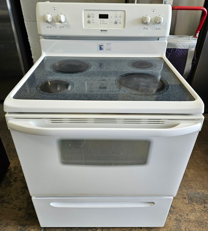 USED 30in Kenmore Electric Glasstop 4-Burner Range in White