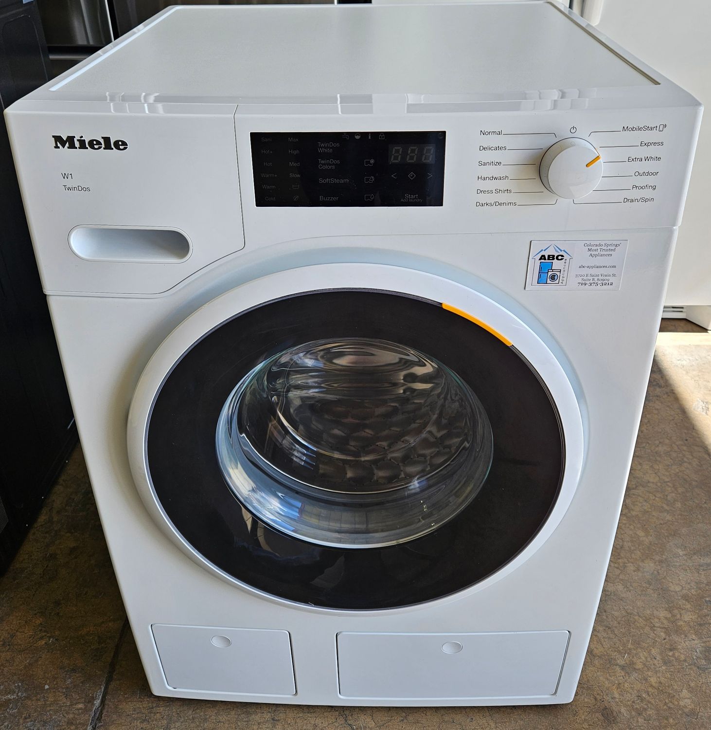 NEW! 24&quot; Miele W1 Series TwinDos Extra small Front Load Washer (2.26cu.ft.)