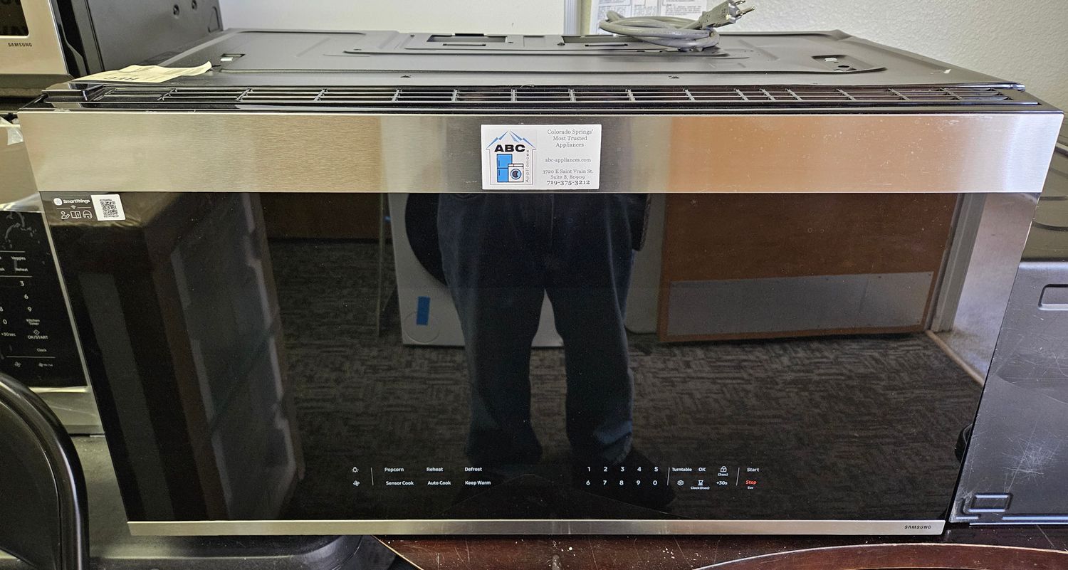 NEW! Samsung Over-the-Range 2.1cu.ft in Stainless Steel