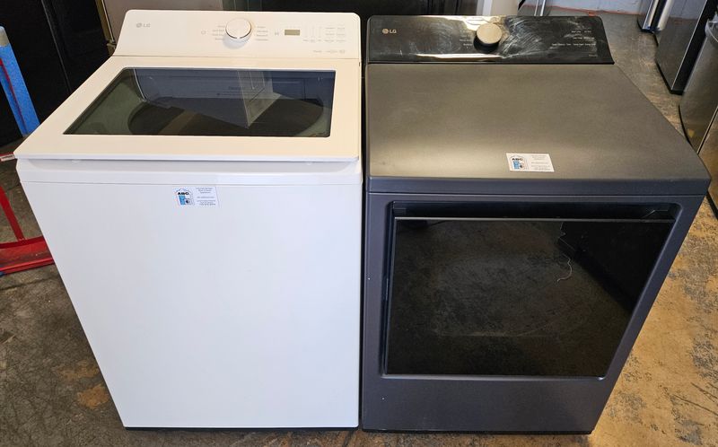 NEW! LG Top Load Washer (5.0cu.ft.) &amp; Large Capacity Electric Dryer (7.3cu.ft.)