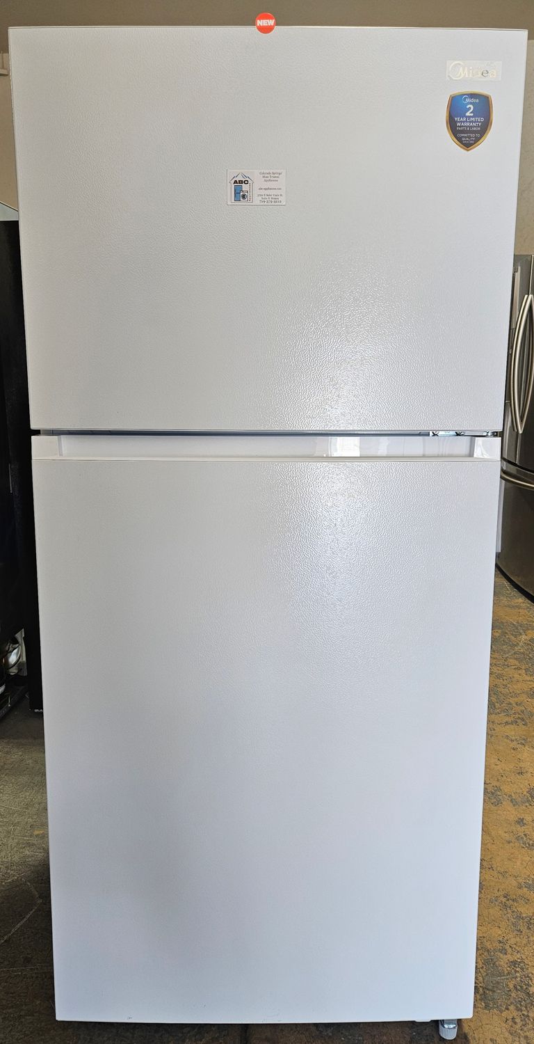 NEW! 18.1 cu.ft. Midea Top Freezer Refrigerator in White