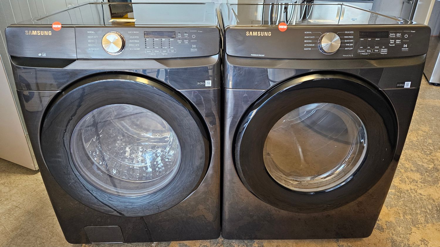 NEW! Samsung Front Load Washer (4.5cu.ft.) &amp; Large Capacity Electric Dryer (7.5cu.ft.)