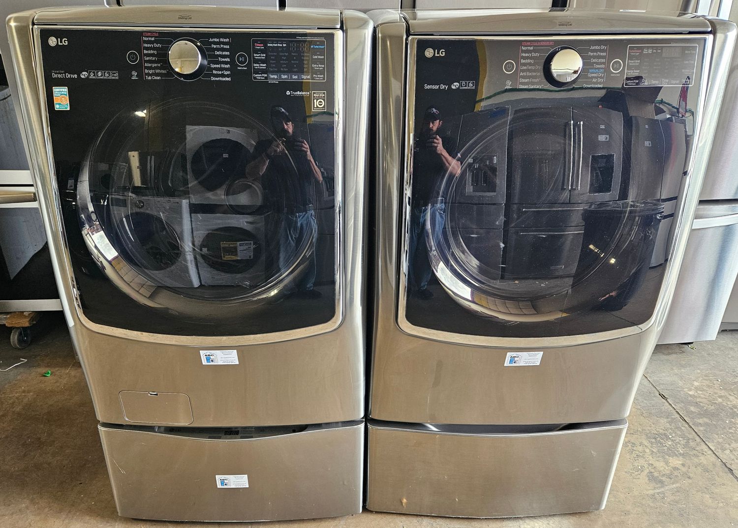 USED LG Front Load Washer (5.2cu.ft.) &amp; Large Capacity Electric Dryer (9.0cu.ft.) w/ SideKick Pedestal Washer (1.0cu.ft.)