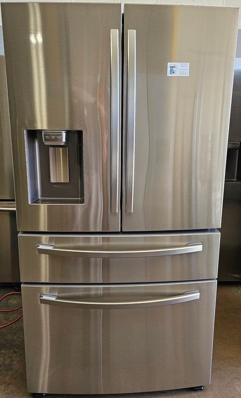 NEW! 28 cu.ft. Samsung 4-Door French Door Refrigerator with FlexZone Drawer