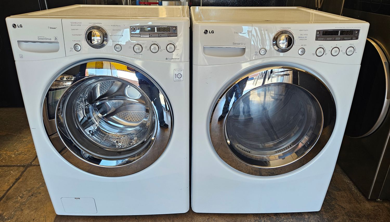 USED LG Front Load Washer (4.1cu.ft.) &amp; Large Capacity Electric Dryer (7.3cu.ft.)