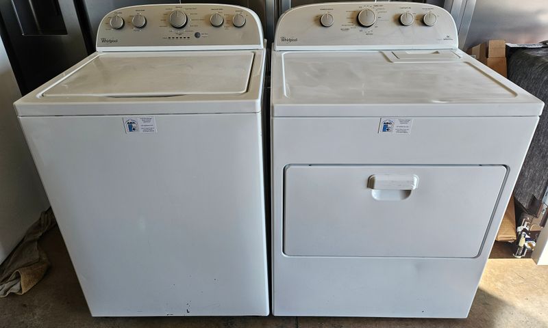 USED Whirlpool Top Load Washer (4.3cu.ft.) & Large Capacity Electric Dryer (7.0cu.ft.) USED Whirlpool Top Load Washer (4.3cu.ft.) & Large Capacity Electric Dryer (7.0cu.ft.)