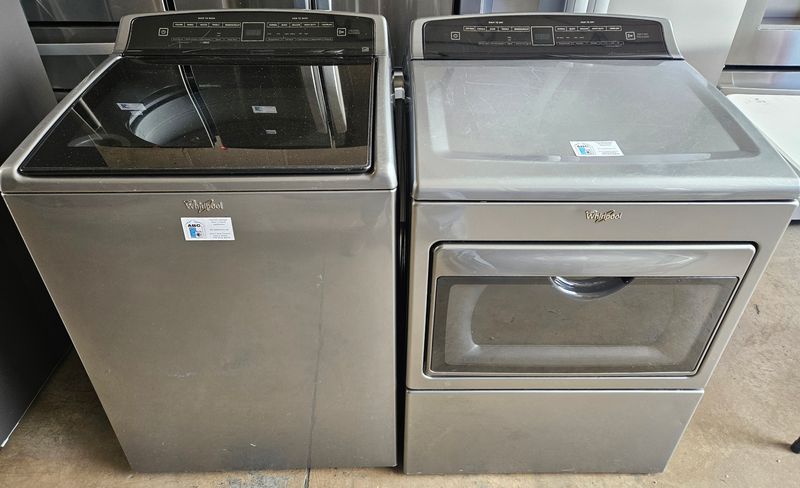 USED Whirlpool Top Load Washer (4.8cu.ft.) & Large Capacity Electric Dryer (7.4cu.ft.) USED Whirlpool Top Load Washer (4.8cu.ft.) & Large Capacity Electric Dryer (7.4cu.ft.)