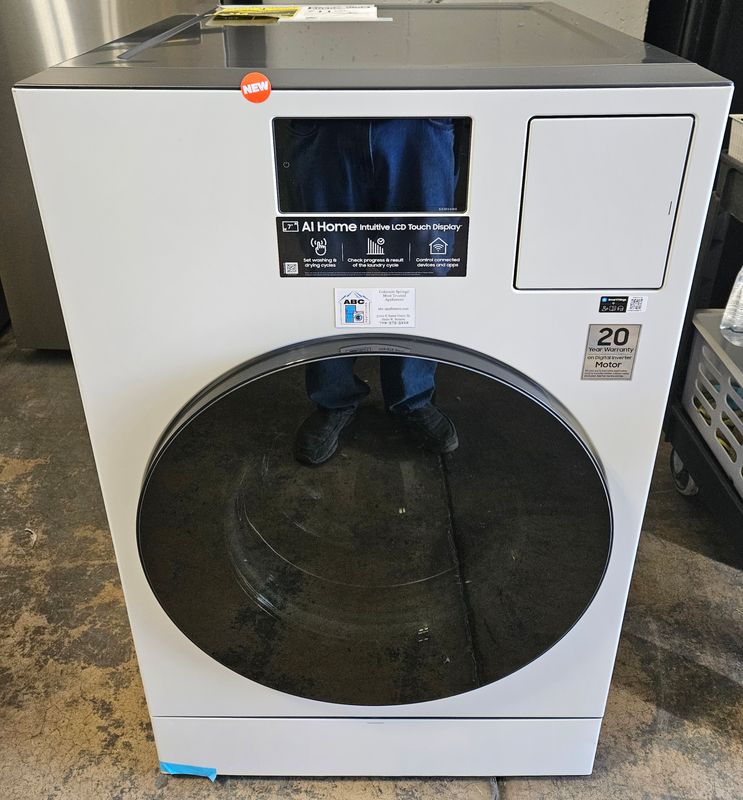 NEW! Samsung Bespoke AI All-in-One Washer/Dryer Combo (5.3cu.ft.) (Vented) NEW! Samsung Bespoke AI All-in-One Washer/Dryer Combo (5.3cu.ft.) (Vented)