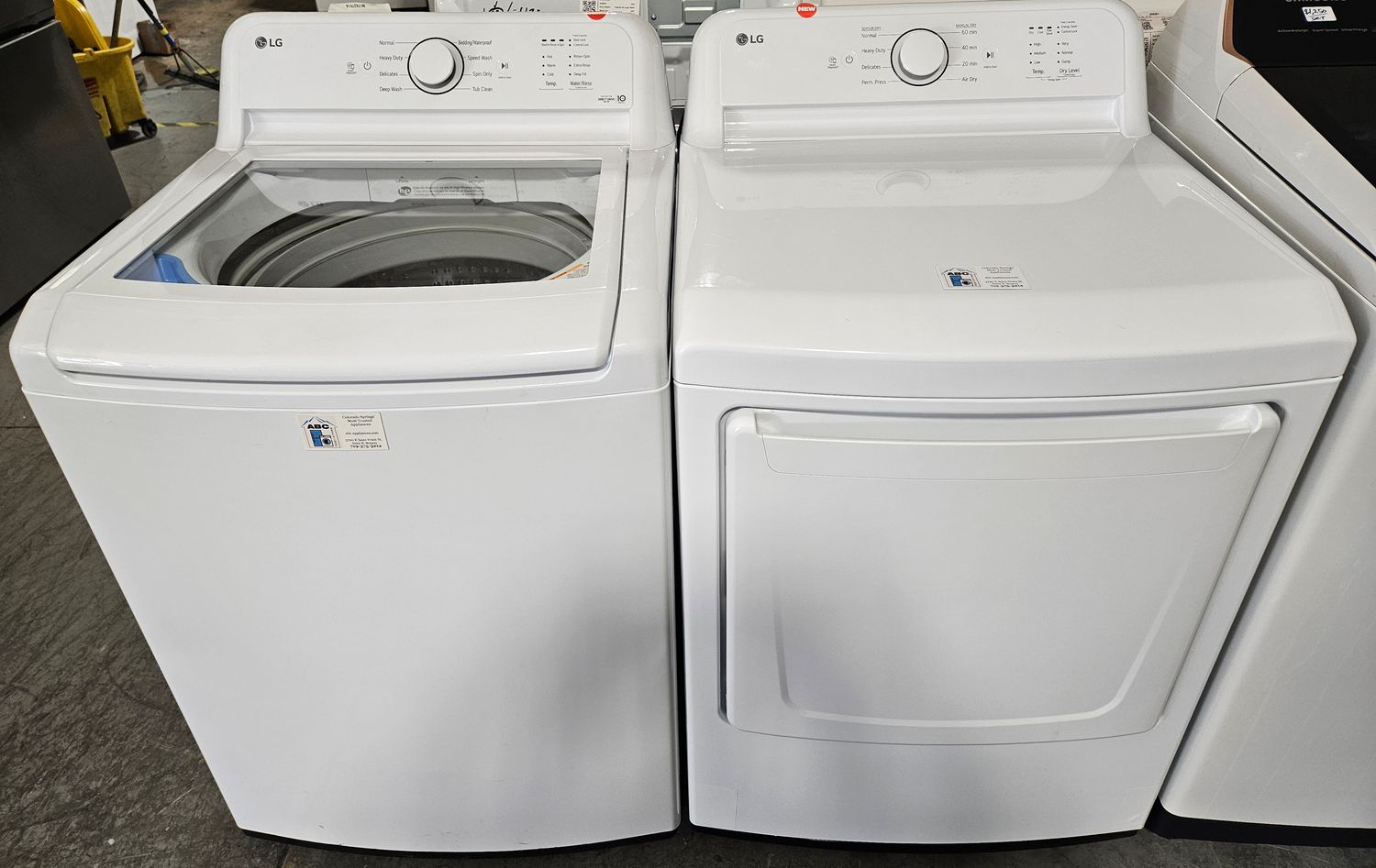 NEW! LG Top Load Washer (4.3cu.ft.) &amp; Large Capacity Electric Dryer (7.3cu.ft.)