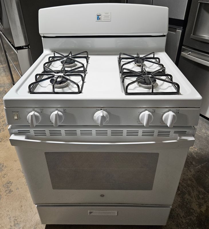 USED 30in GE White Single Oven 4-Burner Gas Range USED 30in GE White Single Oven 4-Burner Gas Range