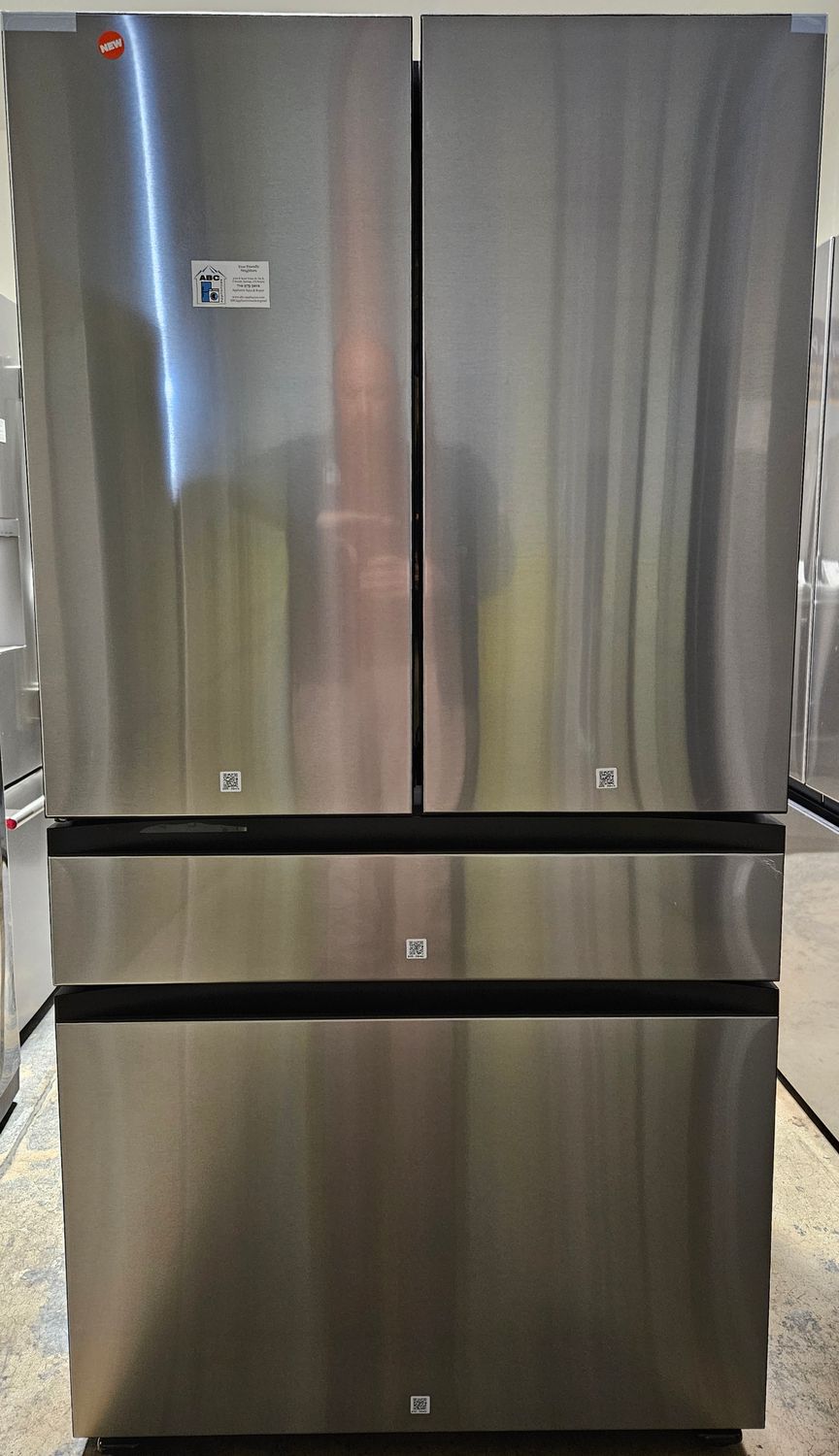 NEW! 23cu.ft. Samsung Bespoke Counter-depth 4-Door French Door Refrigerator NEW! 23cu.ft. Samsung Bespoke Counter-depth 4-Door French Door Refrigerator