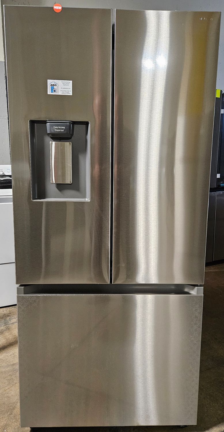 NEW! 22cu.ft. Samsuing 3-door French Door Refrigerator (30" Wide) NEW! 22cu.ft. Samsuing 3-door French Door Refrigerator (30" Wide)