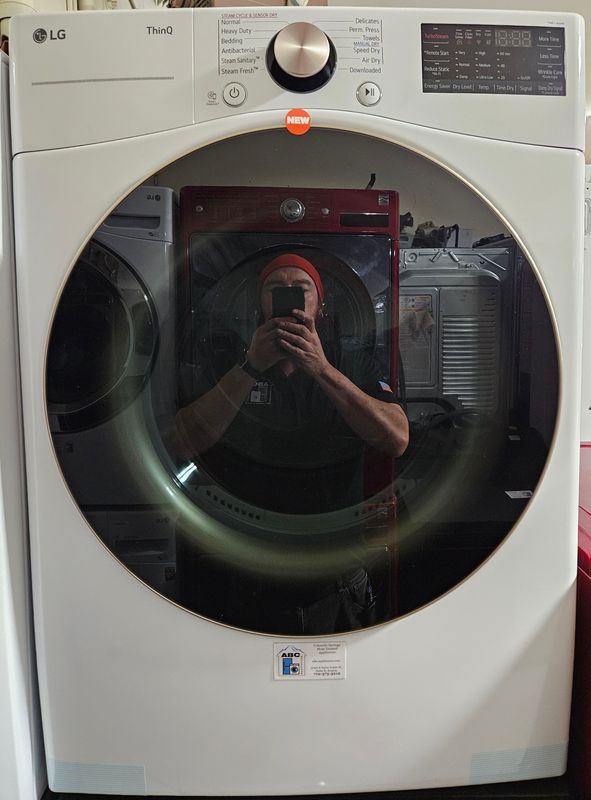 NEW! LG Heavy Duty Large Capacity Electric Dryer (7.4cu.ft)