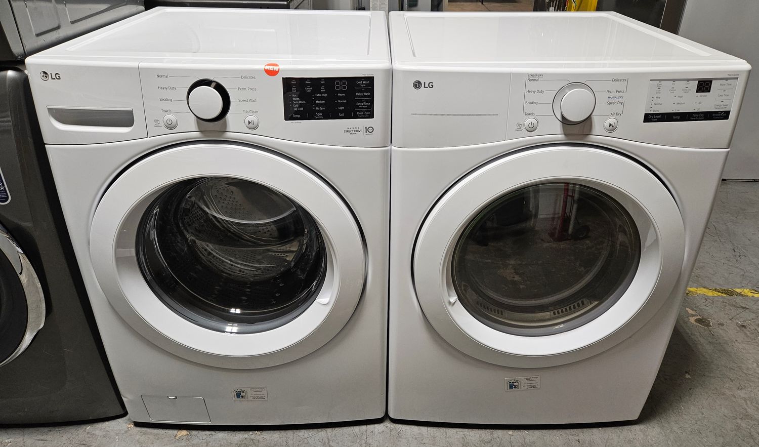 NEW! LG Front Load Washer (5.0cu.ft.) & Large Capacity Electric Dryer (7.4cu.ft.) NEW! LG Front Load Washer (5.0cu.ft.) & Large Capacity Electric Dryer (7.4cu.ft.)