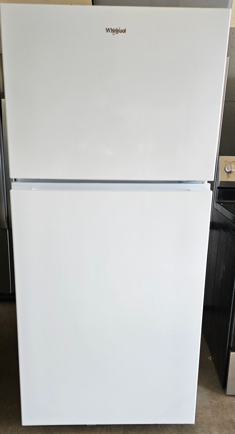NEW! 19.3cu.ft. Whirlpool Top Freezer Refrigerator in White NEW! 19.3cu.ft. Whirlpool Top Freezer Refrigerator in White
