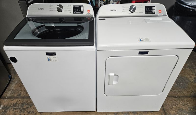 NEW! Maytag Top Load Washer (4.8cu.ft.) &amp; Large Capacity Electric Dryer (7.0cu.ft.)