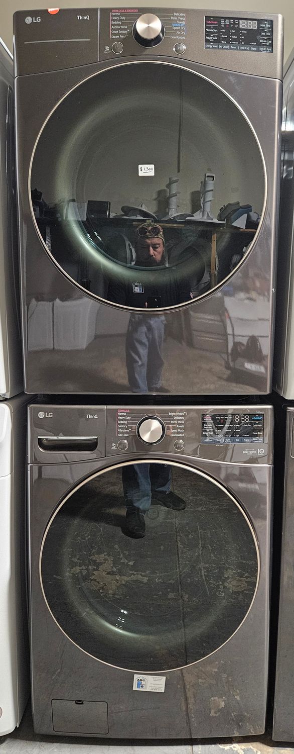 NEW! LG Front Load Washer (4.5cu.ft.) & Large Capacity Electric Dryer (7.4cu.ft.) NEW! LG Front Load Washer (4.5cu.ft.) & Large Capacity Electric Dryer (7.4cu.ft.)