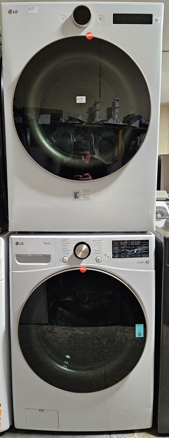 NEW! LG Front Load Washer (4.5cu.ft.) & Large Capacity Electric Dryer (7.4cu.ft.) NEW! LG Front Load Washer (4.5cu.ft.) & Large Capacity Electric Dryer (7.4cu.ft.)