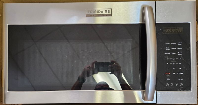NEW! 30" Frigidaire Gallery Stainless Steel (1.9cu.ft.) OTR Microwave