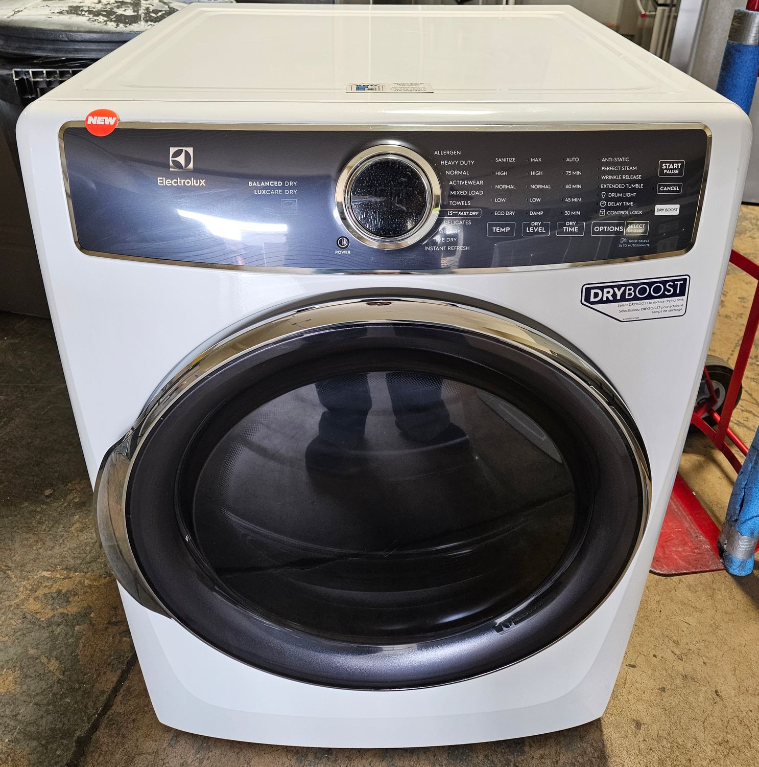 NEW! Electrolux 600 Series Electric Dryer (8.0cu.ft.)