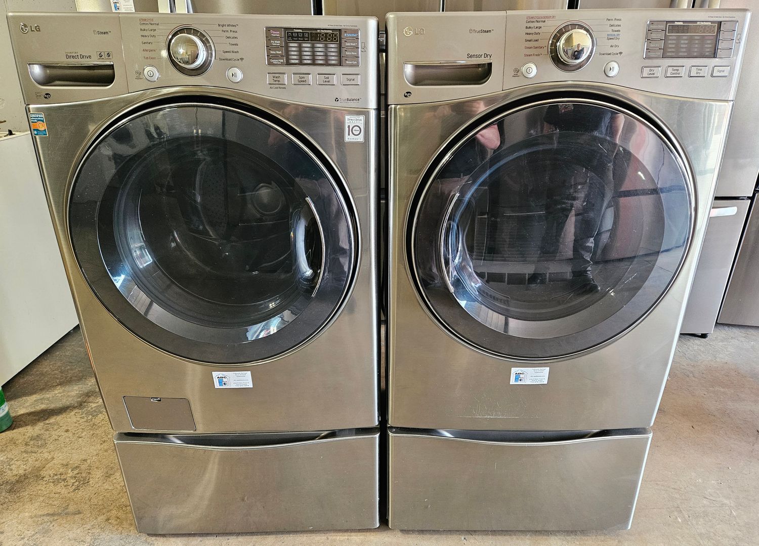 USED LG Front Load Washer (4.3cu.ft.) &amp; Large Capacity Electric Dryer (7.4cu.ft.) w/ Pedestals