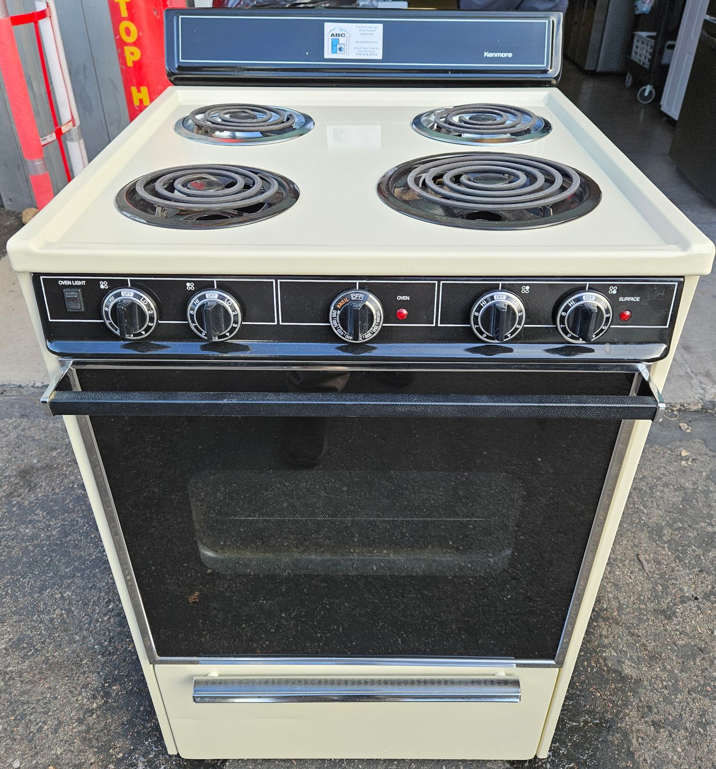 VINTAGE 24in Kenmore Electric 4-Burner Coil-Top Range in Almond/Bisque