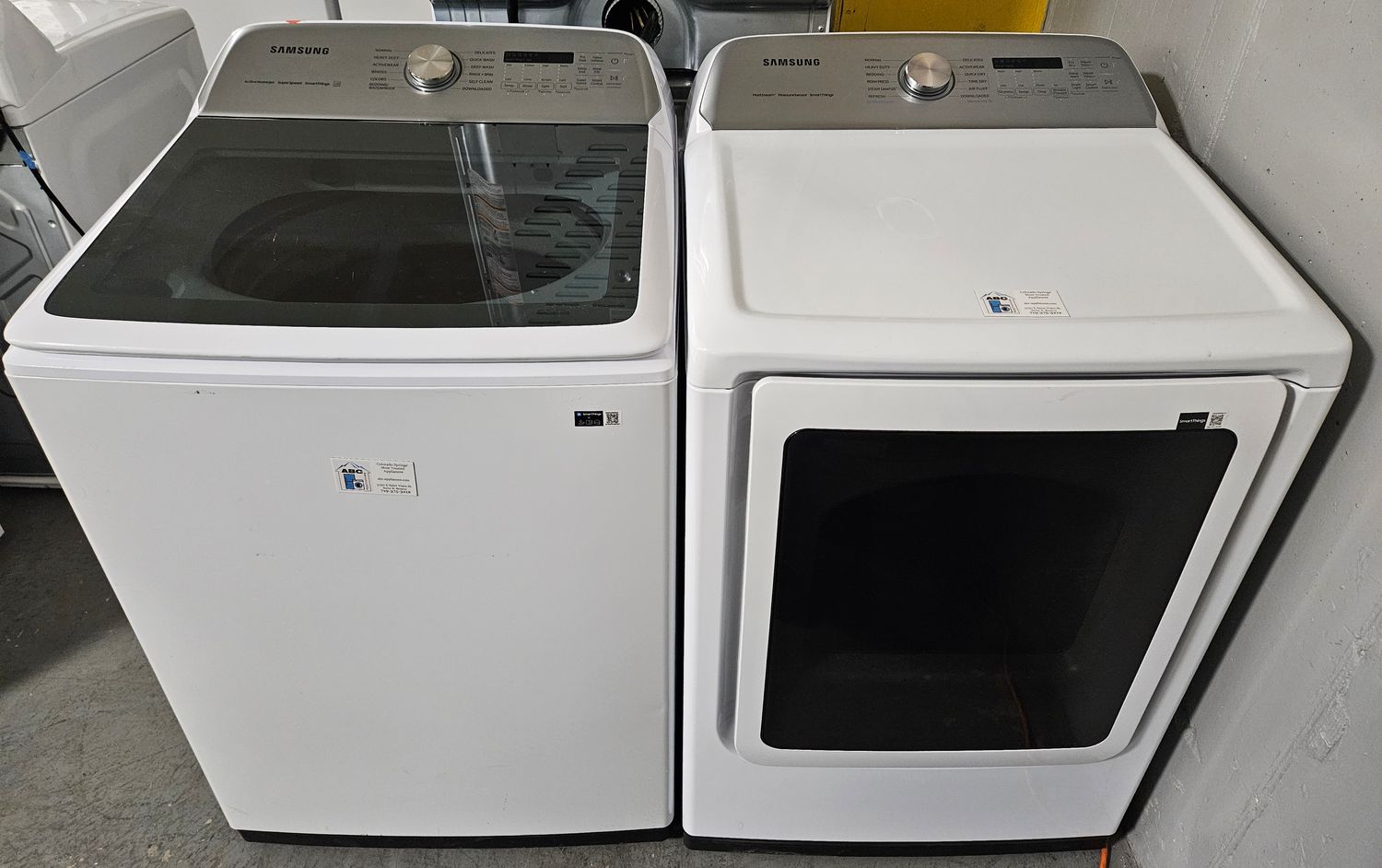NEW! Samsung Top Load Washer (5.2cu.ft.) &amp; Large Capacity Electric Dryer (7.4cu.ft.)