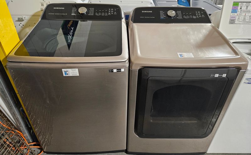 USED Samsung Top Load Washer (5.2cu.ft.) &amp; Large Capacity Electric Dryer (7.4cu.ft.)