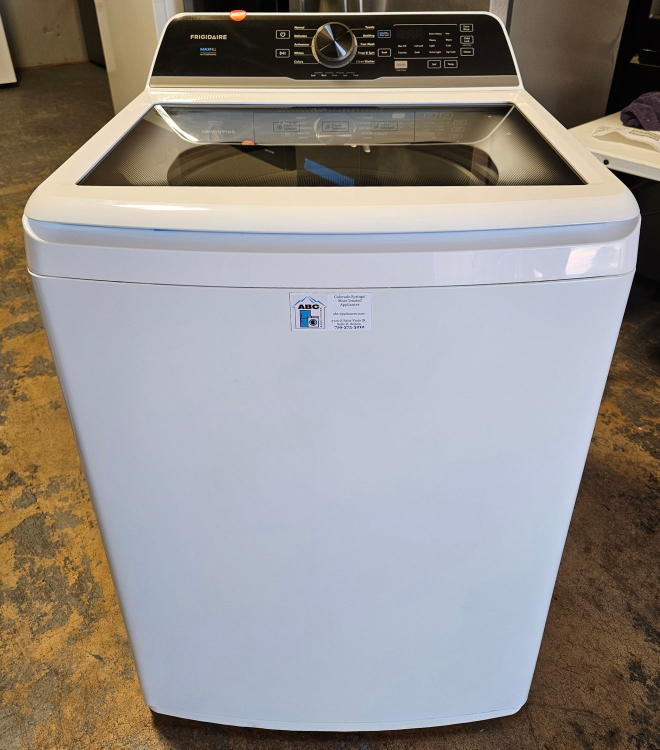 NEW! Frigidaire Top Load Washer (4.4cu.ft.)