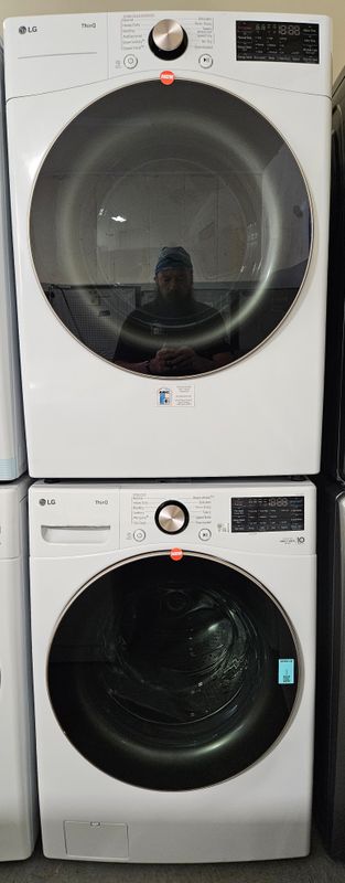 NEW! LG Front Load Washer (4.5cu.ft.) &amp; Large Capacity Electric Dryer (7.4cu.ft.)