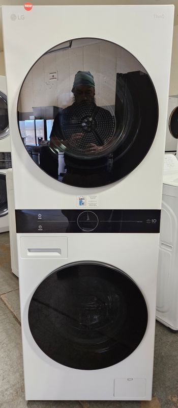 NEW! 24" LG WashTower with 2.4cu.ft. Washer and 4.2cu.ft. Electric Ventless Dryer