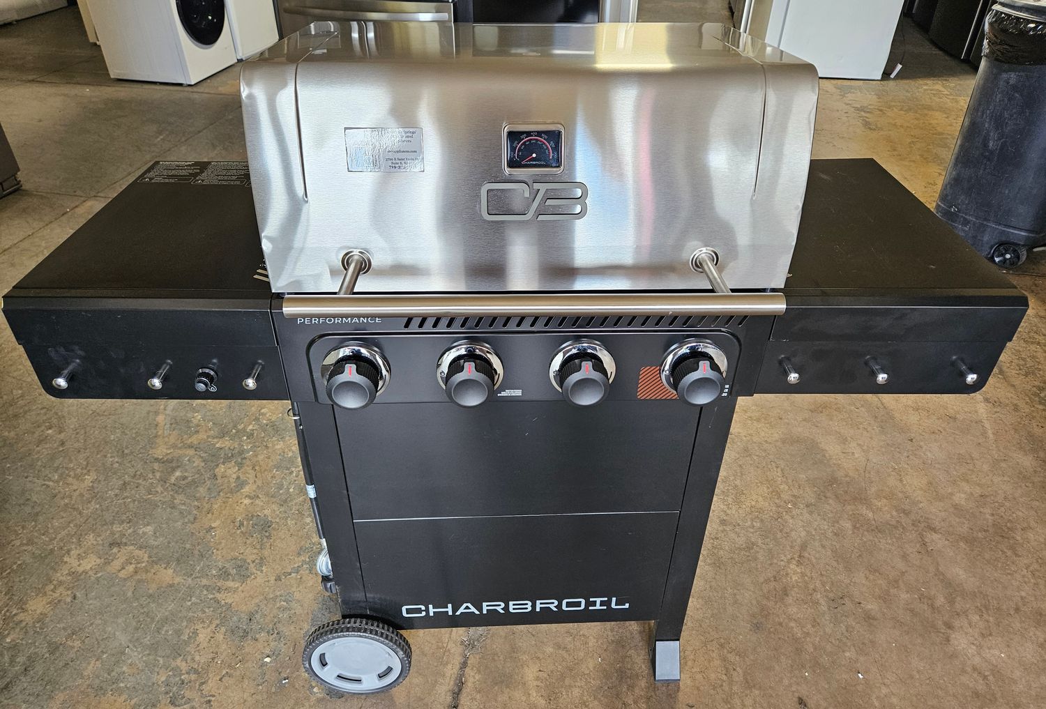 USED Charbroil Propane Outdoor Grill