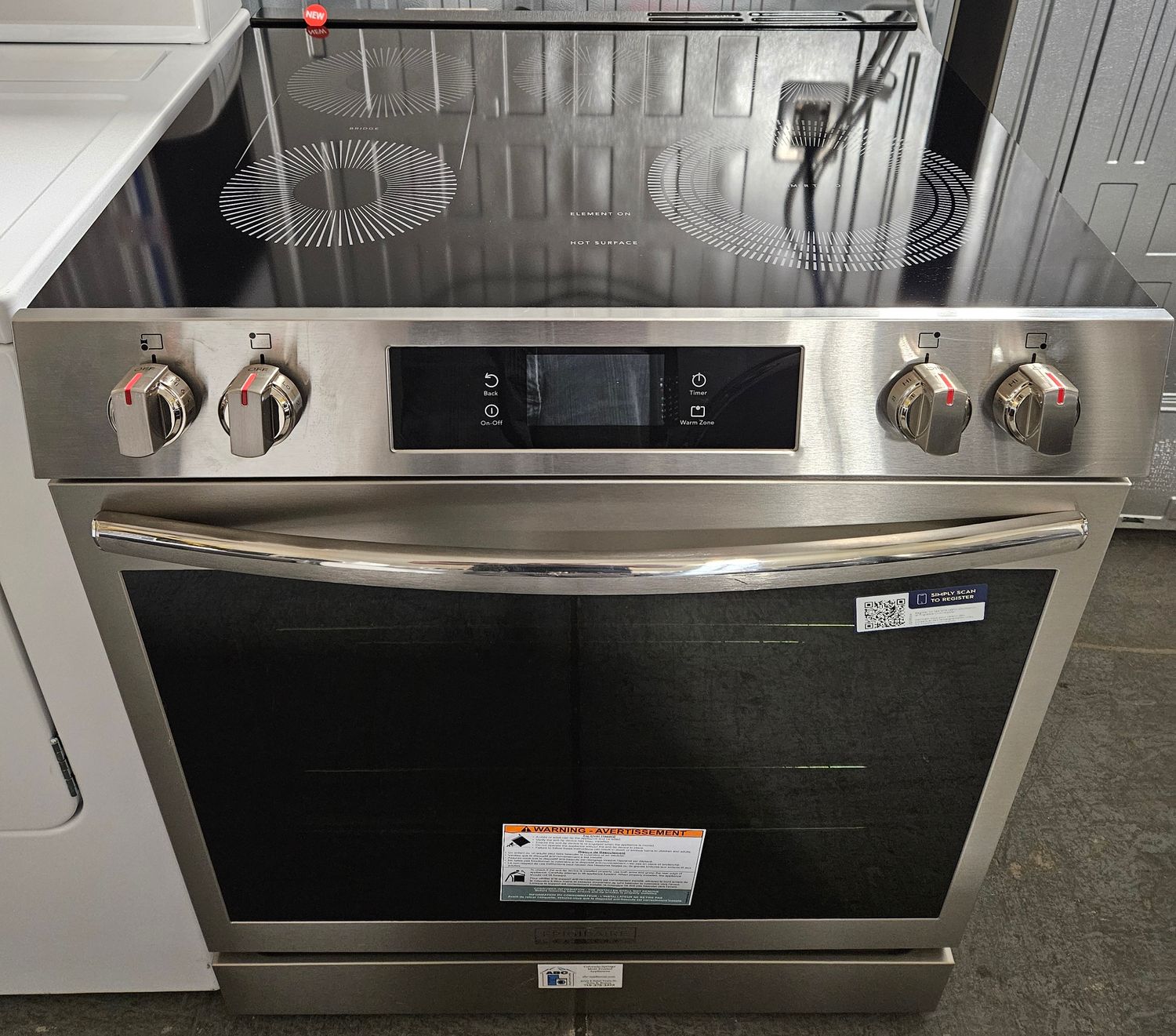 NEW! 30in Frigidaire Glass-top 5-burner Slide-in Electric Range